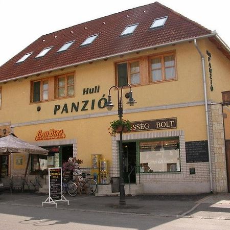 Hotel Huli Panzio Tokaj Exterior foto